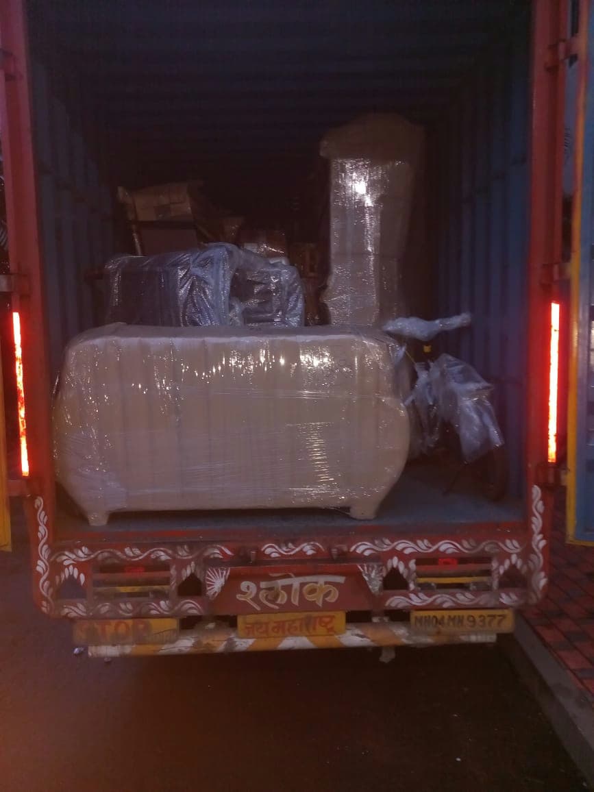 Courier Services (Pan India) by best packers and movers in Kolhapur